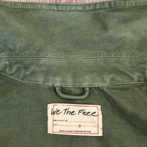 We The Free, Olive Green Jacket Size S Looks Awesome, Super Chill Look🔥$49